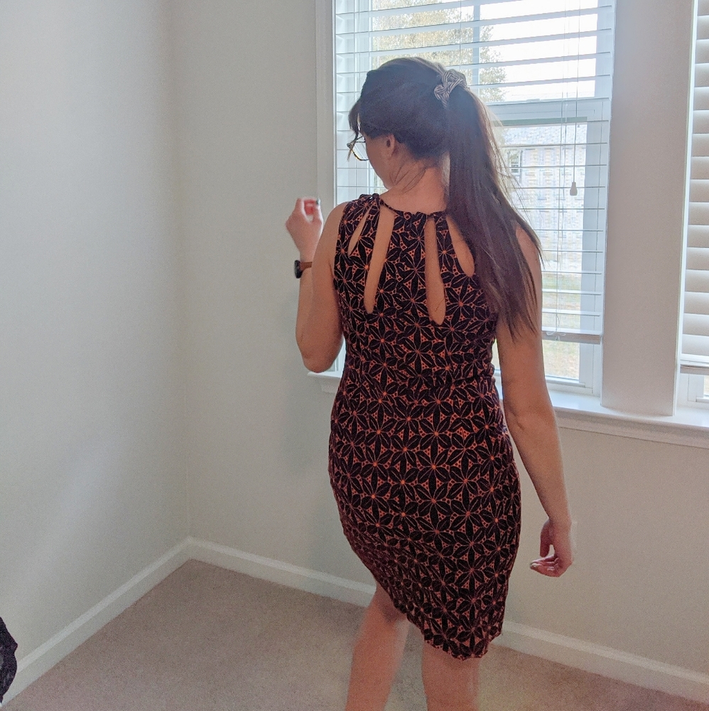 C. Luce key hole neckline blue bodycon dress - Picture 3 of 7